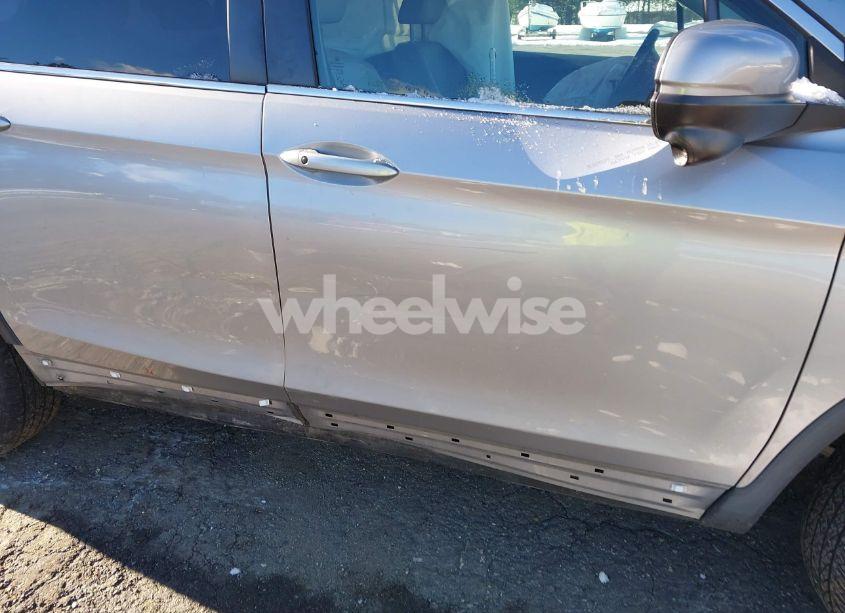 Photo 21 of 2016 Honda Pilot EX-L (VIN 5FNYF6H58GB035420)