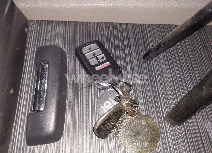 Photo 11 of 2016 Honda Pilot EX-L (VIN 5FNYF6H58GB045476)