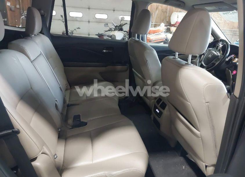 Photo 8 of 2016 Honda Pilot EX-L (VIN 5FNYF6H58GB045476)