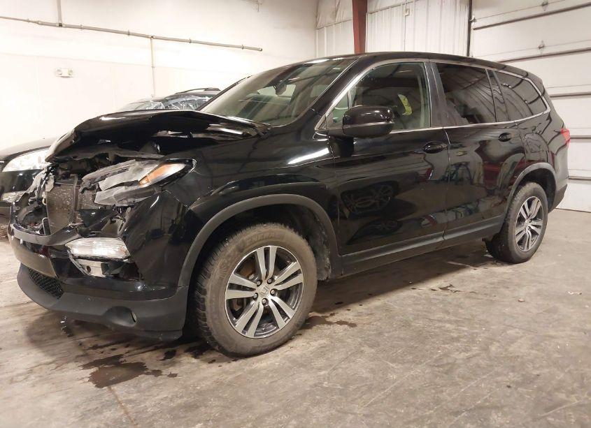 Photo 2 of 2016 Honda Pilot EX-L (VIN 5FNYF6H58GB068675)