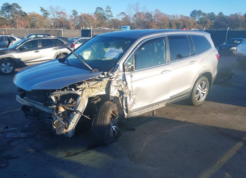 Photo 2 of 2016 Honda Pilot EX-L (VIN 5FNYF6H58GB092748)