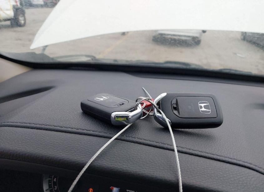 Photo 11 of 2017 Honda Pilot EX-L (VIN 5FNYF6H58HB054826)