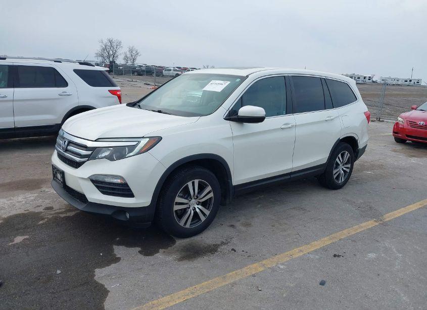 Photo 2 of 2017 Honda Pilot EX-L (VIN 5FNYF6H58HB054826)