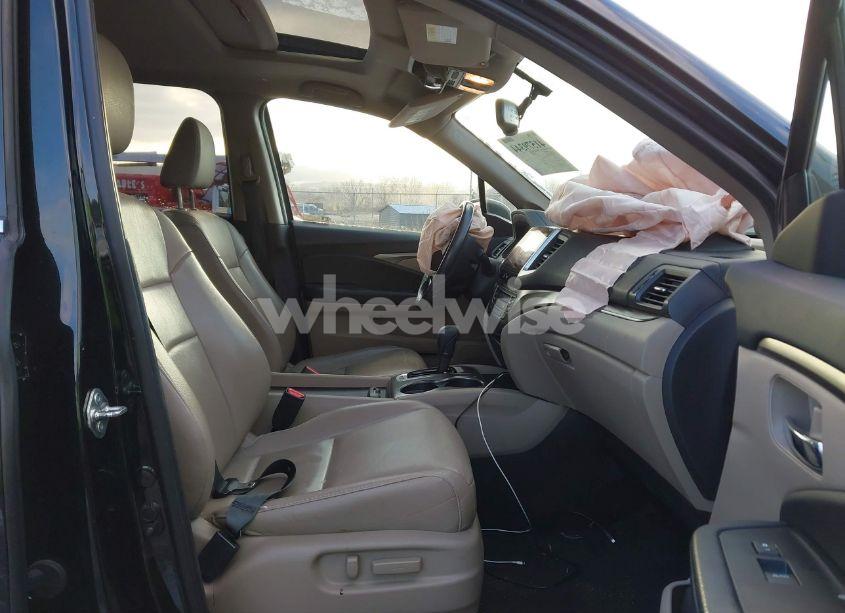 Photo 5 of 2018 Honda Pilot EX-L (VIN 5FNYF6H58JB059045)