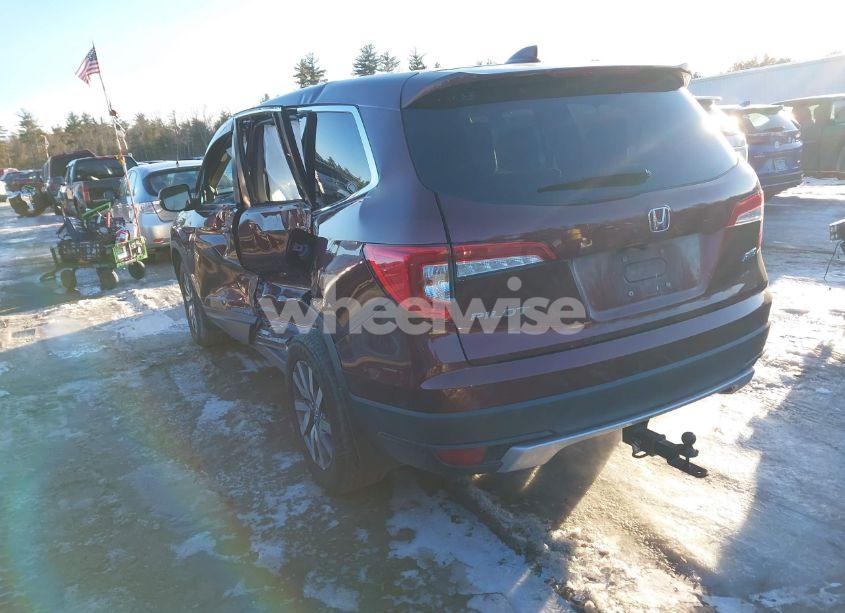Photo 3 of 2019 Honda Pilot EX-L (VIN 5FNYF6H58KB051447)