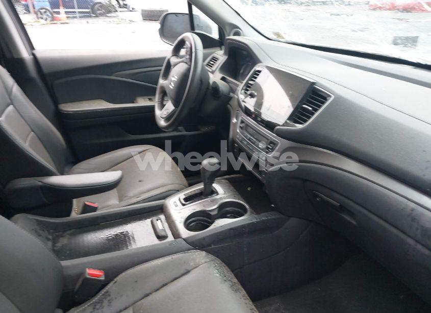 Photo 5 of 2019 Honda Pilot EX-L (VIN 5FNYF6H58KB053845)