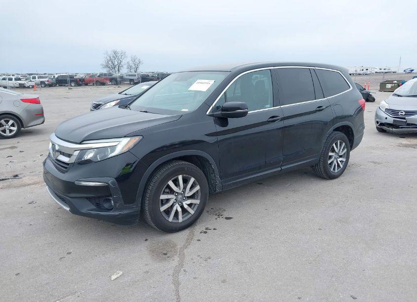 Photo 2 of 2019 Honda Pilot EX-L (VIN 5FNYF6H58KB064781)
