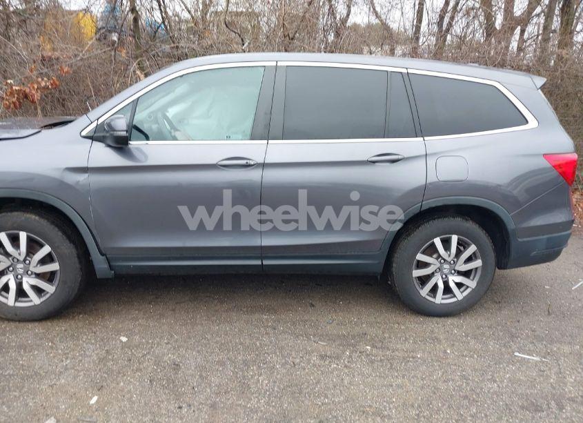 Photo 14 of 2021 Honda Pilot AWD EX-L (VIN 5FNYF6H58MB021982)