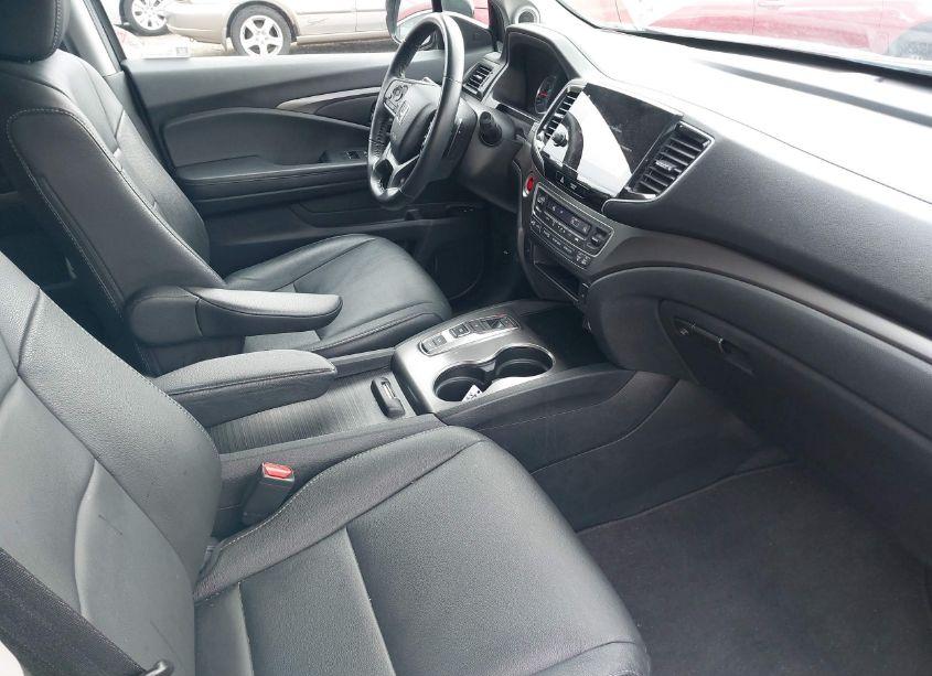 Photo 5 of 2021 Honda Pilot AWD EX-L (VIN 5FNYF6H58MB077839)