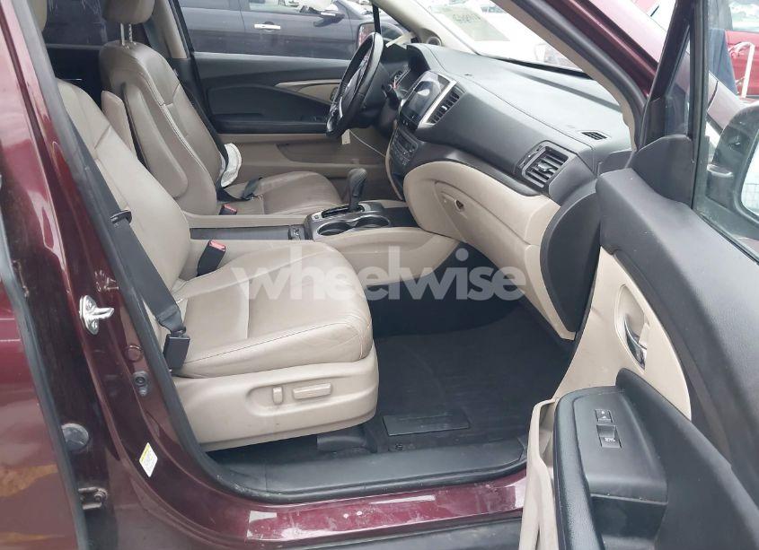 Photo 5 of 2016 Honda Pilot EX-L (VIN 5FNYF6H59GB024314)