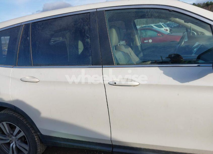 Photo 13 of 2016 Honda Pilot EX-L (VIN 5FNYF6H59GB025365)