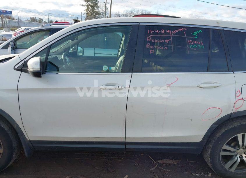 Photo 14 of 2016 Honda Pilot EX-L (VIN 5FNYF6H59GB025365)