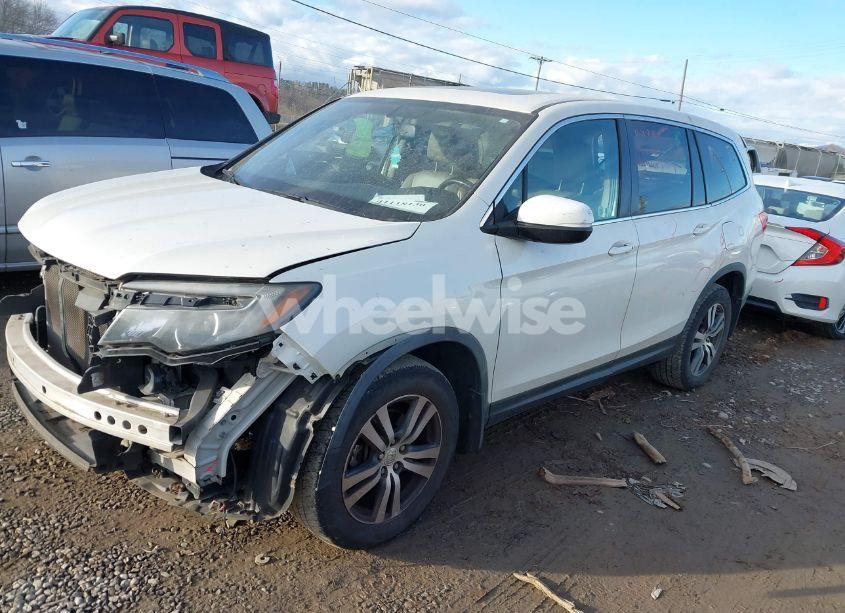 Photo 2 of 2016 Honda Pilot EX-L (VIN 5FNYF6H59GB025365)