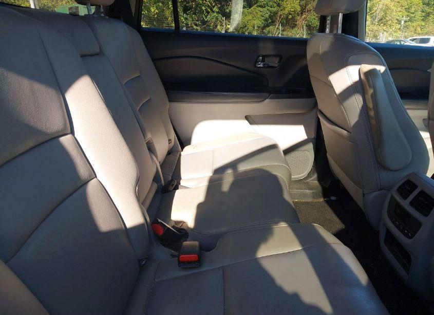 Photo 8 of 2016 Honda Pilot EX-L (VIN 5FNYF6H59GB036477)