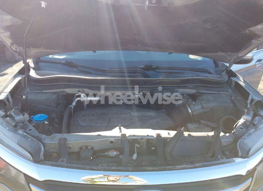 Photo 10 of 2016 Honda Pilot EX-L (VIN 5FNYF6H59GB055871)