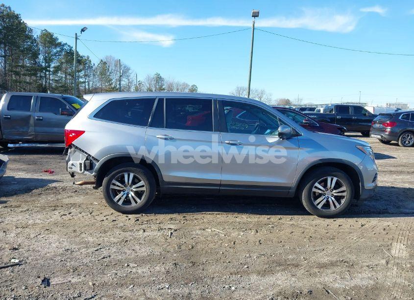 Photo 13 of 2016 Honda Pilot EX-L (VIN 5FNYF6H59GB055871)