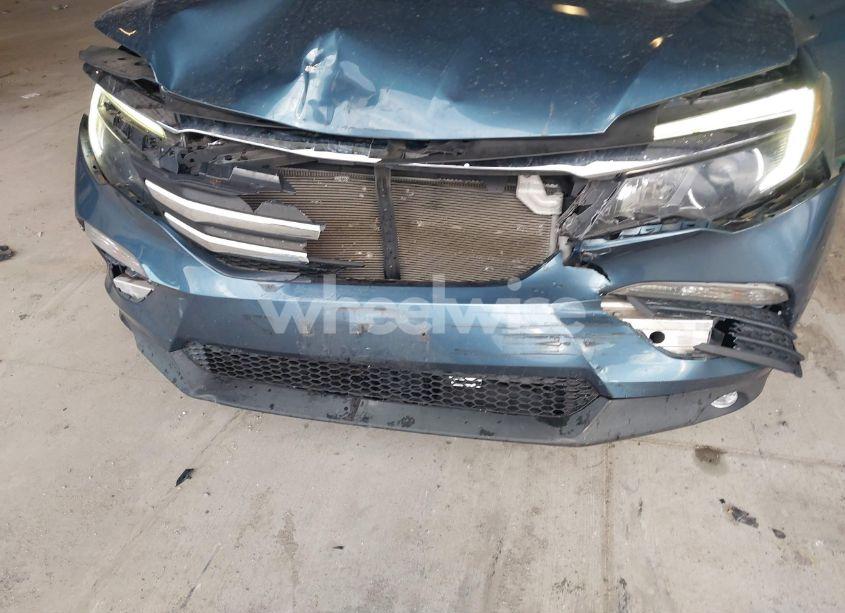 Photo 6 of 2016 Honda Pilot EX-L (VIN 5FNYF6H59GB093374)