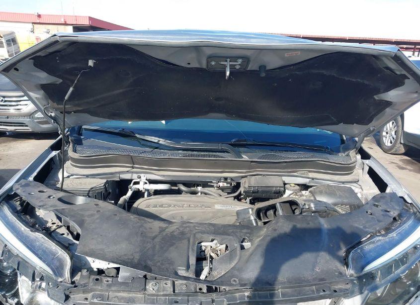 Photo 10 of 2017 Honda Pilot EX-L (VIN 5FNYF6H59HB001228)