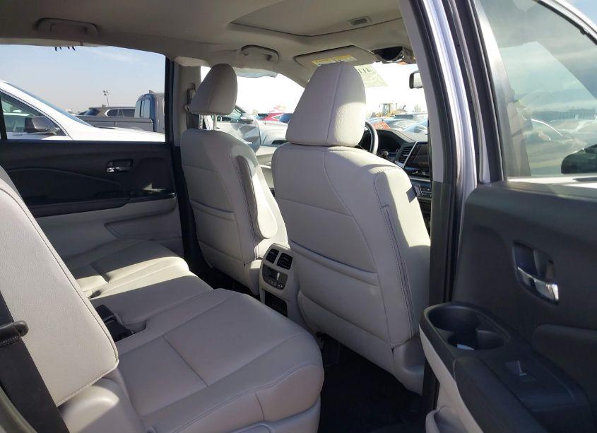 Photo 8 of 2017 Honda Pilot EX-L (VIN 5FNYF6H59HB001228)