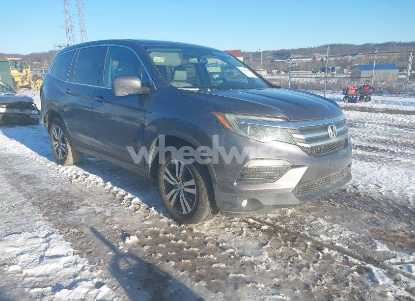 2017 Honda Pilot EX-L (VIN 5FNYF6H59HB015260) main photo