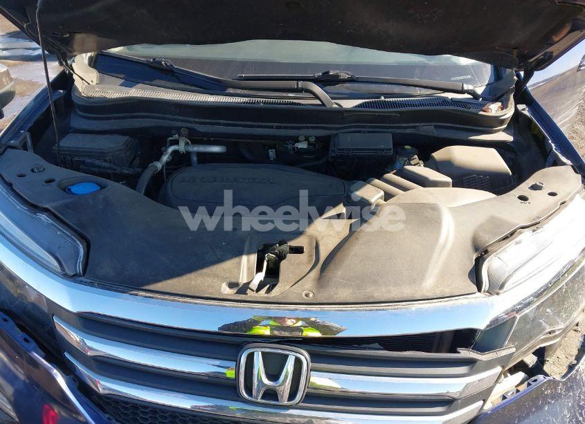 Photo 10 of 2017 Honda Pilot EX-L (VIN 5FNYF6H59HB023052)