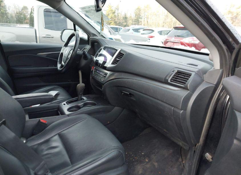 Photo 5 of 2017 Honda Pilot EX-L (VIN 5FNYF6H59HB091786)