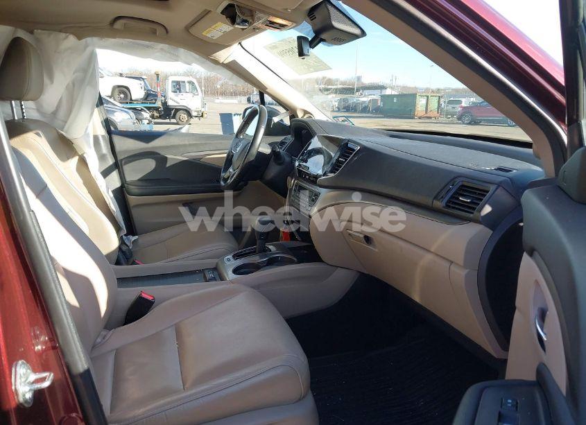 Photo 5 of 2019 Honda Pilot EX-L (VIN 5FNYF6H59KB018070)