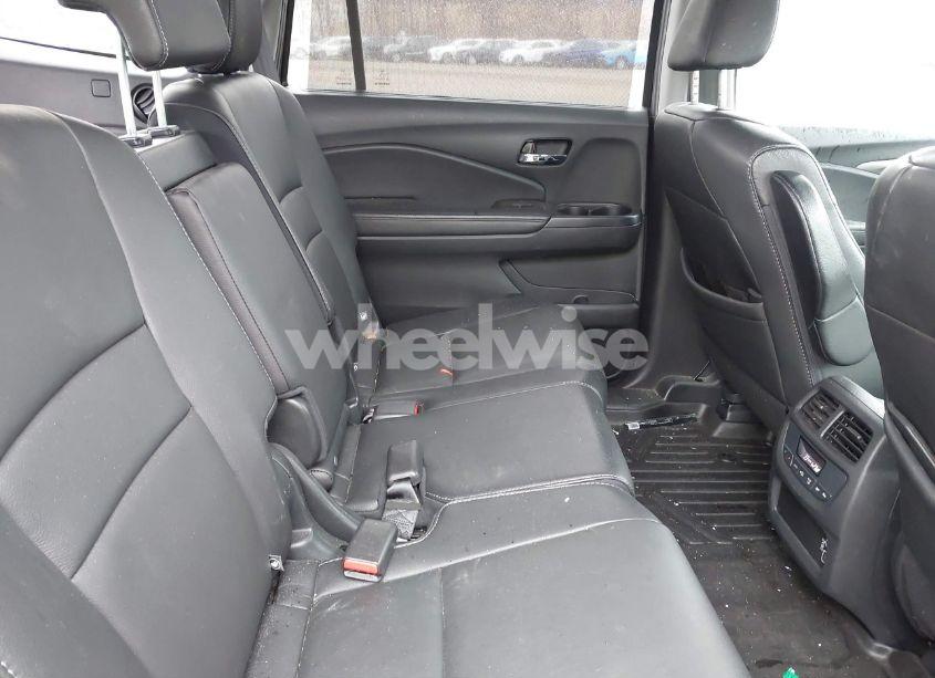 Photo 8 of 2019 Honda Pilot EX-L (VIN 5FNYF6H59KB059914)