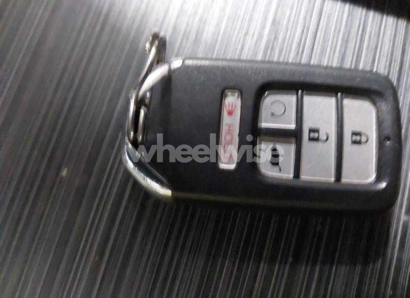 Photo 11 of 2016 Honda Pilot EX-L (VIN 5FNYF6H5XGB036083)