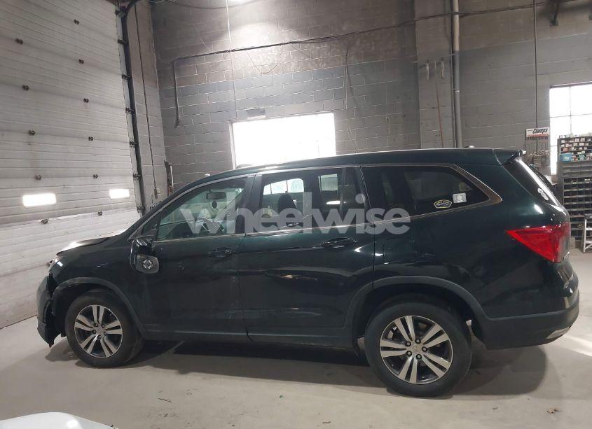 Photo 14 of 2016 Honda Pilot EX-L (VIN 5FNYF6H5XGB036083)