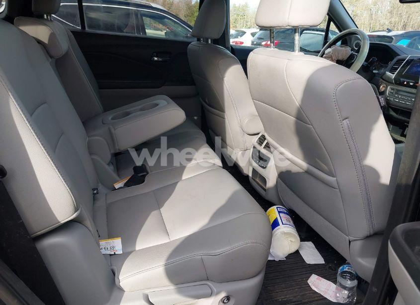 Photo 8 of 2016 Honda Pilot EX-L (VIN 5FNYF6H5XGB074624)