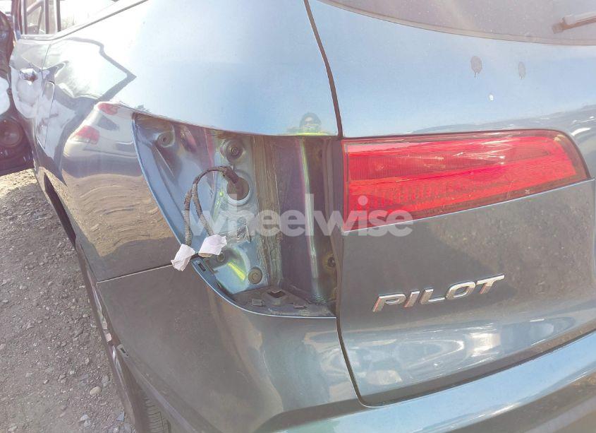 Photo 21 of 2017 Honda Pilot EX-L (VIN 5FNYF6H5XHB060272)