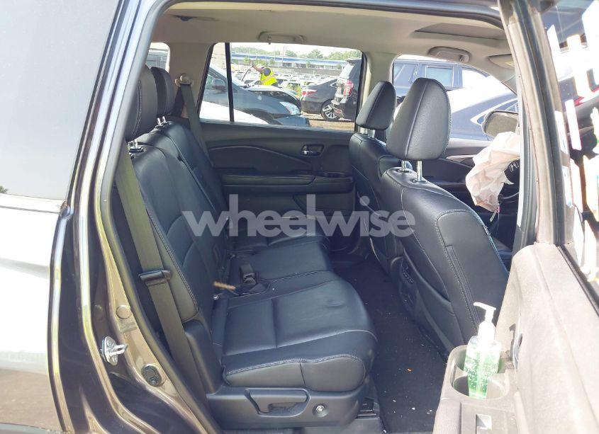 Photo 8 of 2017 Honda Pilot EX-L (VIN 5FNYF6H5XHB093028)