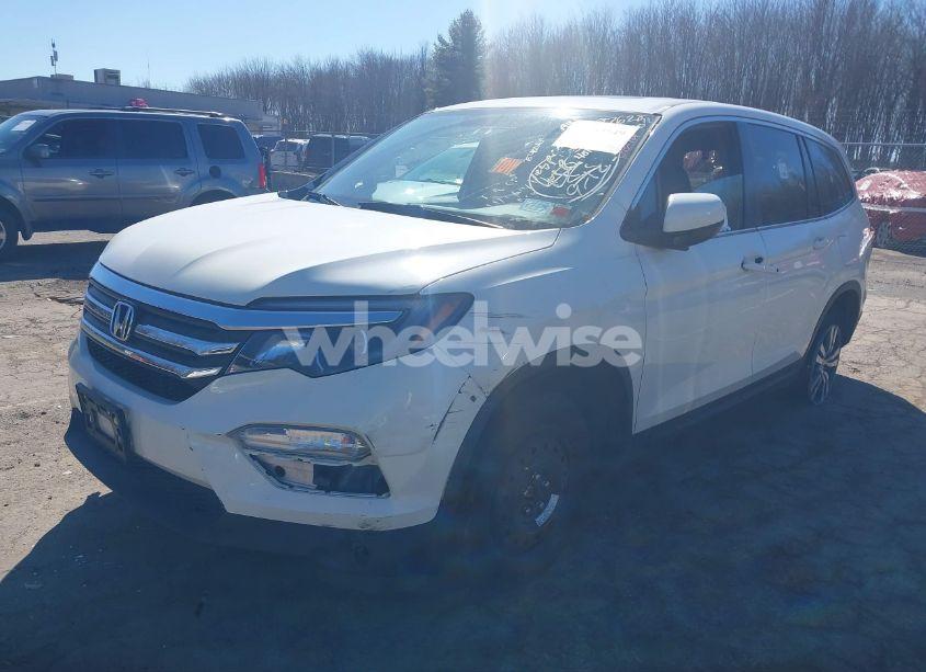 Photo 2 of 2017 Honda Pilot EX-L (VIN 5FNYF6H5XHB097628)