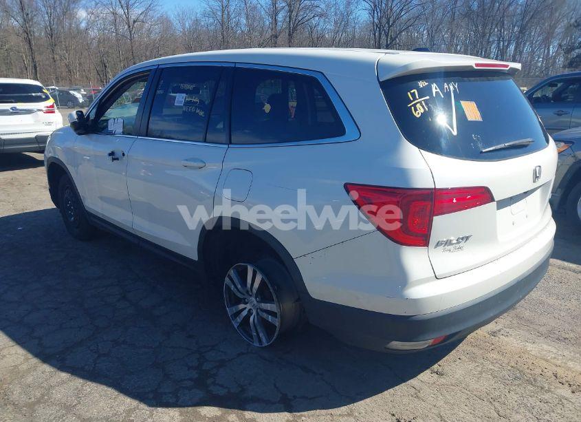 Photo 3 of 2017 Honda Pilot EX-L (VIN 5FNYF6H5XHB097628)