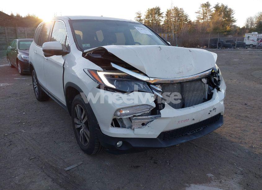 Photo 6 of 2017 Honda Pilot EX-L (VIN 5FNYF6H5XHB097676)