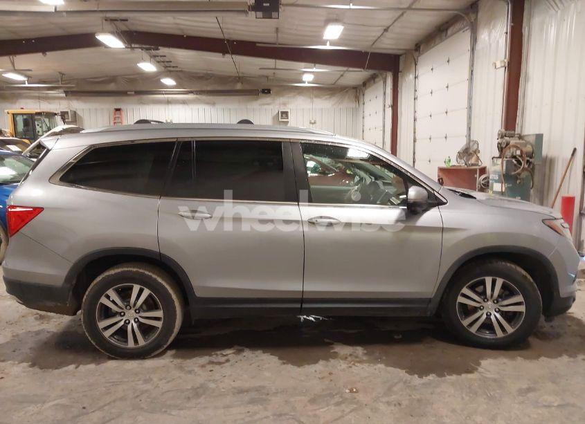 Photo 13 of 2017 Honda Pilot EX-L (VIN 5FNYF6H5XHB100978)