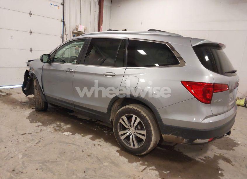 Photo 3 of 2017 Honda Pilot EX-L (VIN 5FNYF6H5XHB100978)