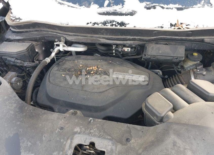 Photo 10 of 2018 Honda Pilot EX-L (VIN 5FNYF6H5XJB008310)