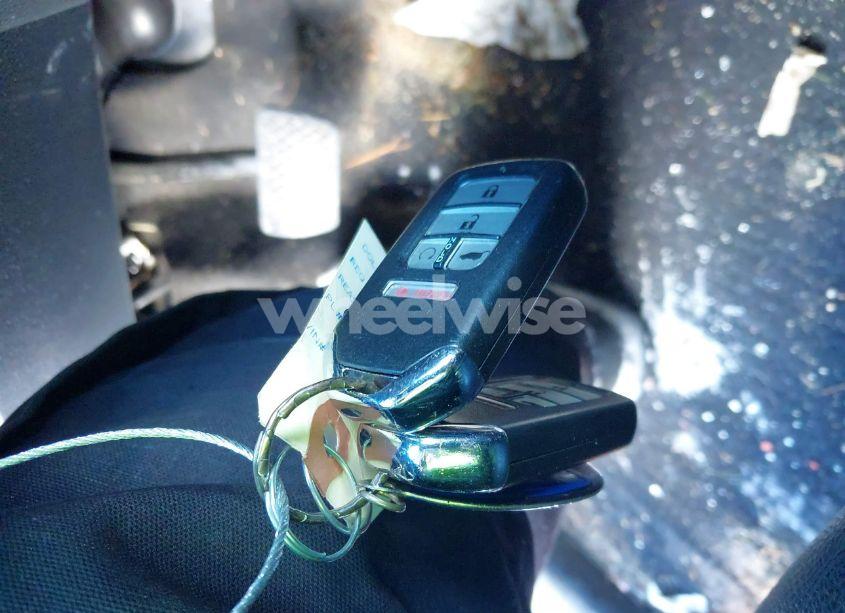 Photo 11 of 2018 Honda Pilot EX-L (VIN 5FNYF6H5XJB008310)