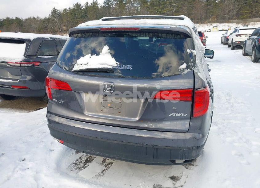 Photo 16 of 2018 Honda Pilot EX-L (VIN 5FNYF6H5XJB008310)