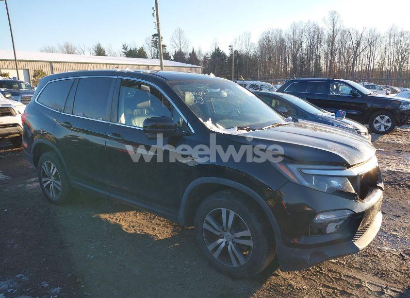 2018 Honda Pilot EX-L (VIN 5FNYF6H5XJB012910) main photo