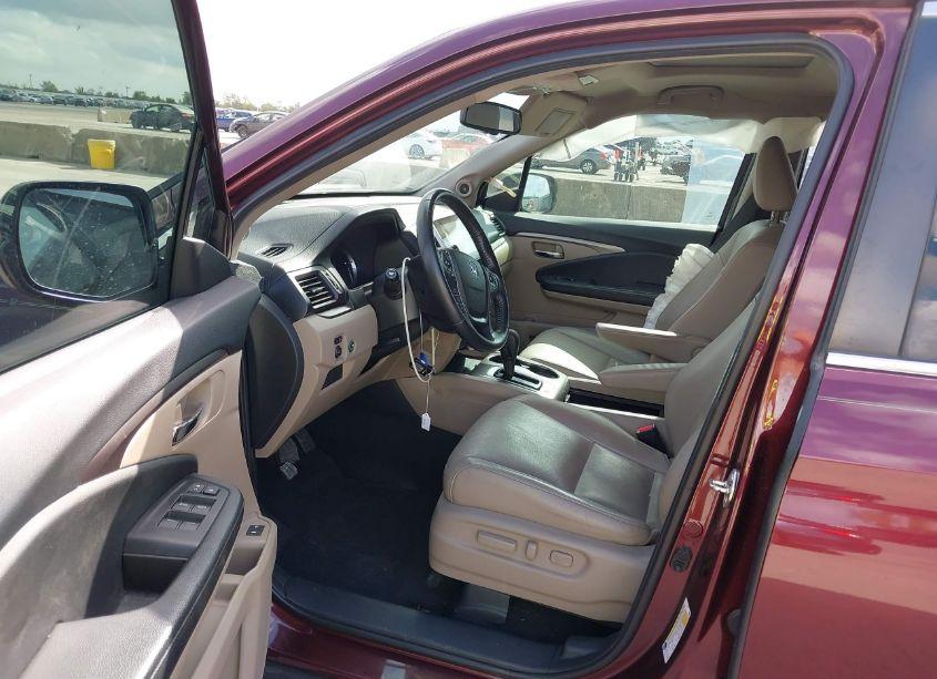 Photo 5 of 2018 Honda Pilot EX-L (VIN 5FNYF6H5XJB047866)