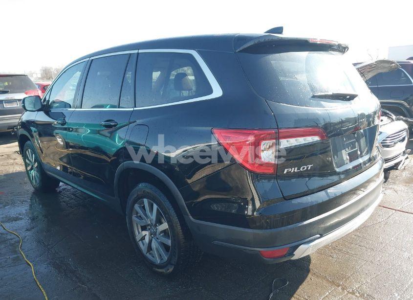 Photo 3 of 2019 Honda Pilot EX-L (VIN 5FNYF6H5XKB064815)