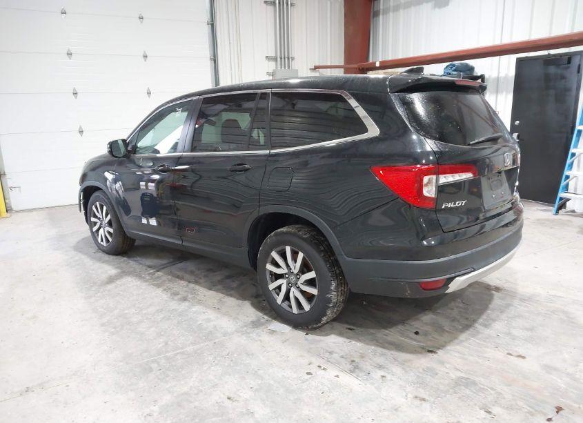 Photo 3 of 2020 Honda Pilot AWD EX-L (VIN 5FNYF6H5XLB044646)
