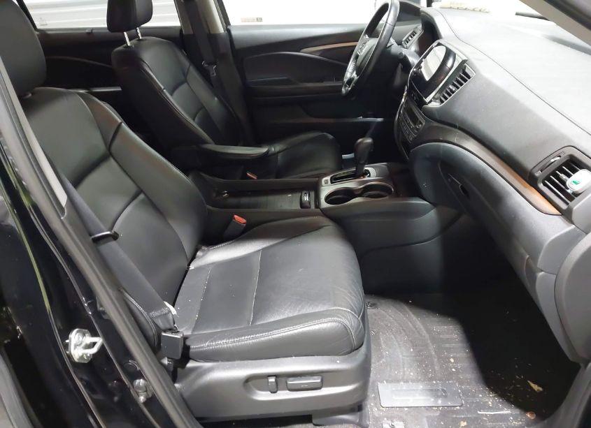 Photo 5 of 2020 Honda Pilot AWD EX-L (VIN 5FNYF6H5XLB044646)