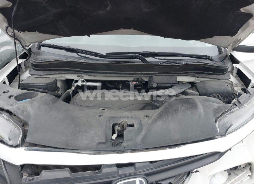 Photo 10 of 2016 Honda Pilot EX-L (VIN 5FNYF6H60GB087116)