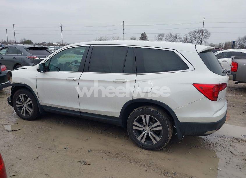 Photo 3 of 2016 Honda Pilot EX-L (VIN 5FNYF6H60GB087116)