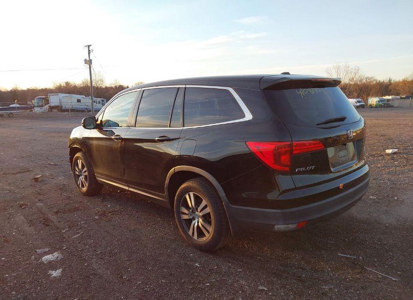 Photo 3 of 2017 Honda Pilot EX-L (VIN 5FNYF6H60HB026835)