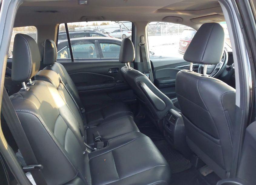 Photo 8 of 2017 Honda Pilot EX-L (VIN 5FNYF6H60HB026835)